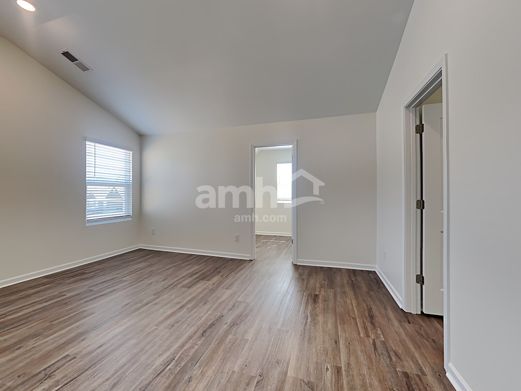 Building Photo - 1329 John Swann St