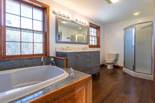 Building Photo - 4 Pheasant Ct