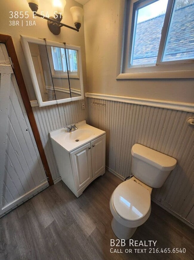 Building Photo - 3855 E 54th St