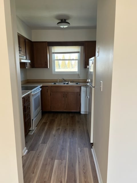 Building Photo - 1307 Farmingdale Dr