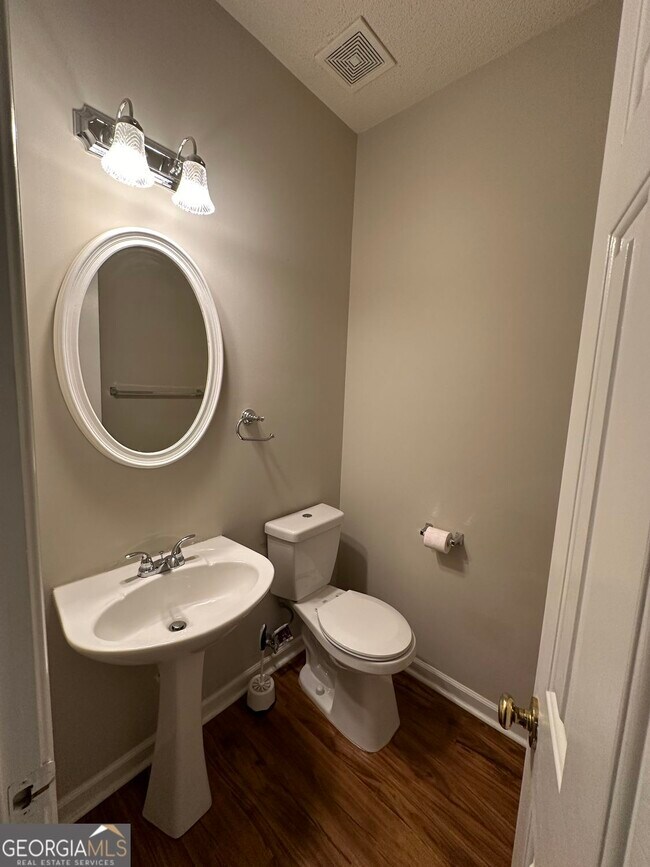 Building Photo - 500 Stambridge Ct