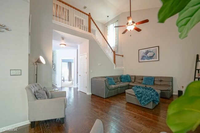 Building Photo - 4 br, 3 bath House - 240 Windy Circle