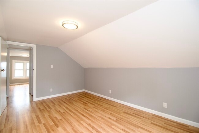 Building Photo - 63 Grandview St
