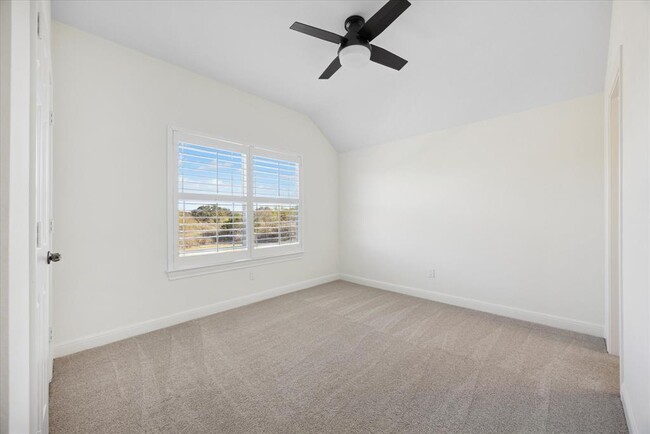 Building Photo - 100 Cross Trail