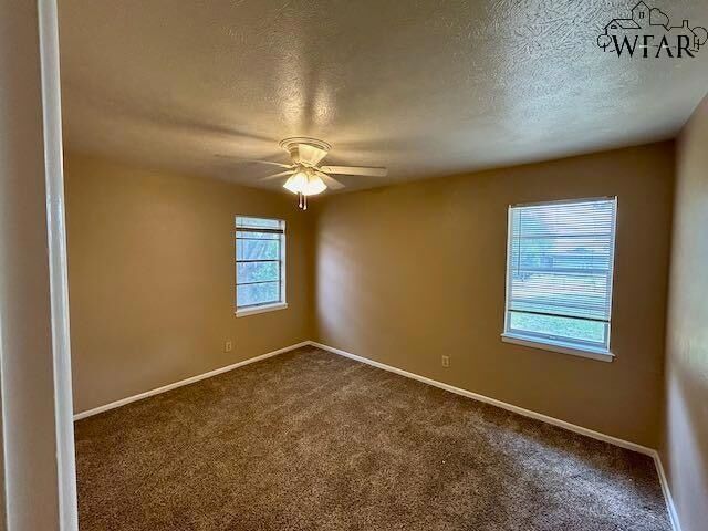 Building Photo - 4659 El Capitan Dr