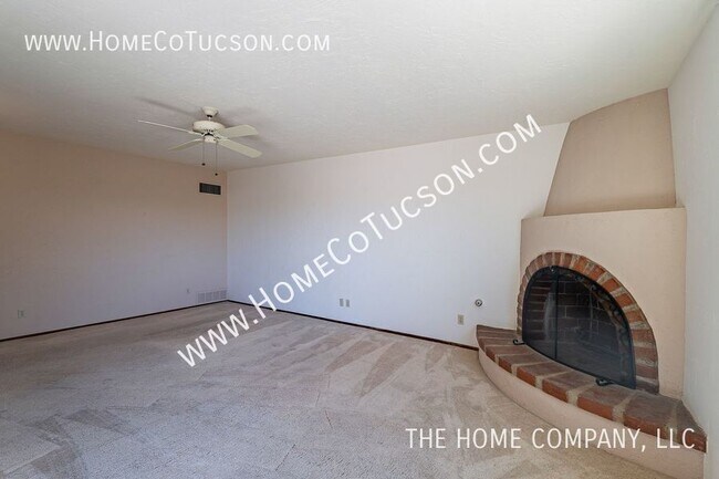 Building Photo - 5411 N Sundance Pl