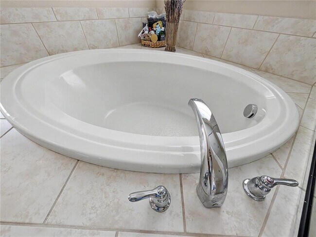 Building Photo - 5309 Napa Dr