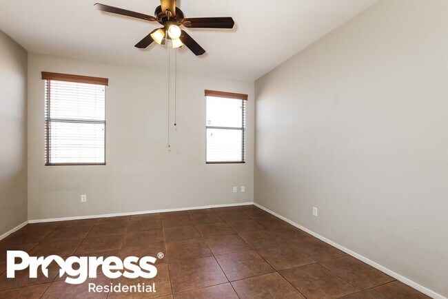 Building Photo - 15558 W Laurel Ln