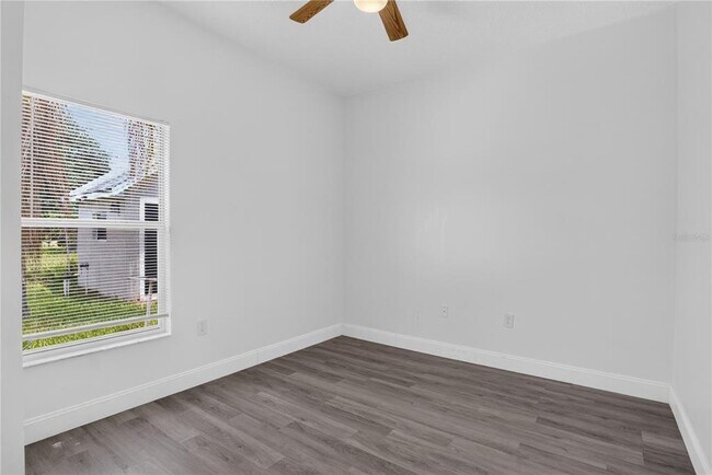 Building Photo - 121 Aurelia Ct