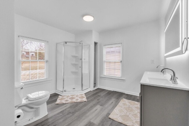 Building Photo - Warm & Welcoming 2 Bed, 2 Bath Home with Solar Panels and Spacious Yard