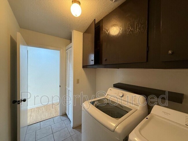 Building Photo - 1444 Snead Ct