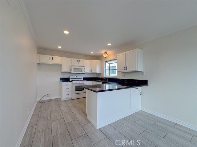 Building Photo - 34141 La Serena Dr