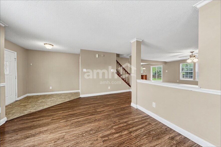 Building Photo - 10442 Juniper Breeze Dr