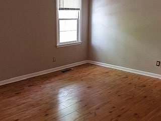 Bedroom - 2005 Rexford Rd