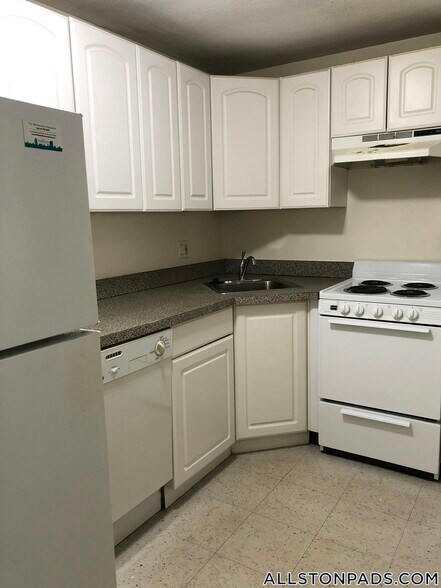 Building Photo - 26 Allston St