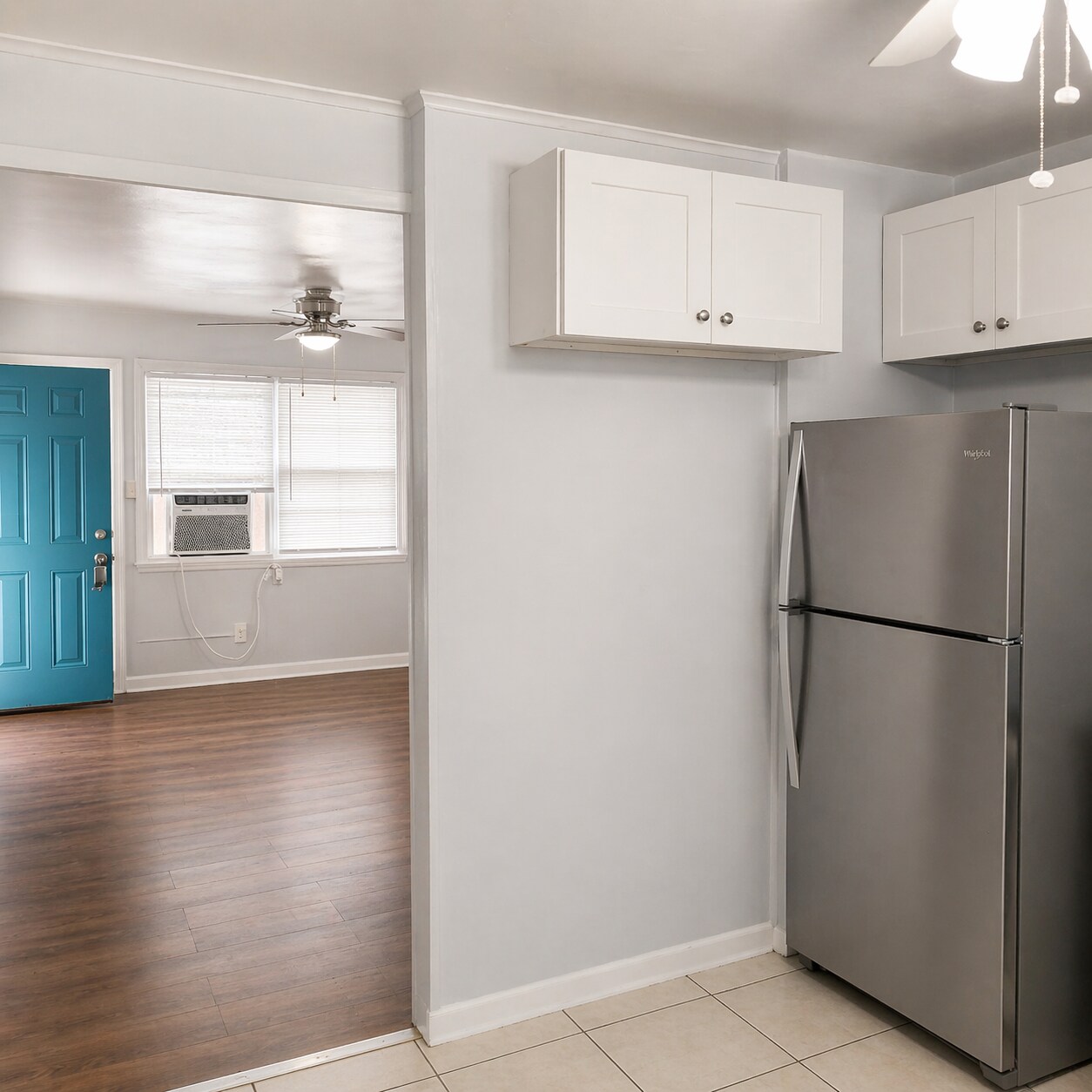 Building Photo - 208 12th Ave N