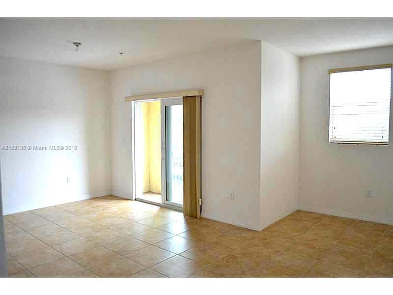 Building Photo - 10870 NW 88th Ter