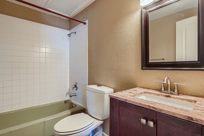 Building Photo - 1705 30th Street