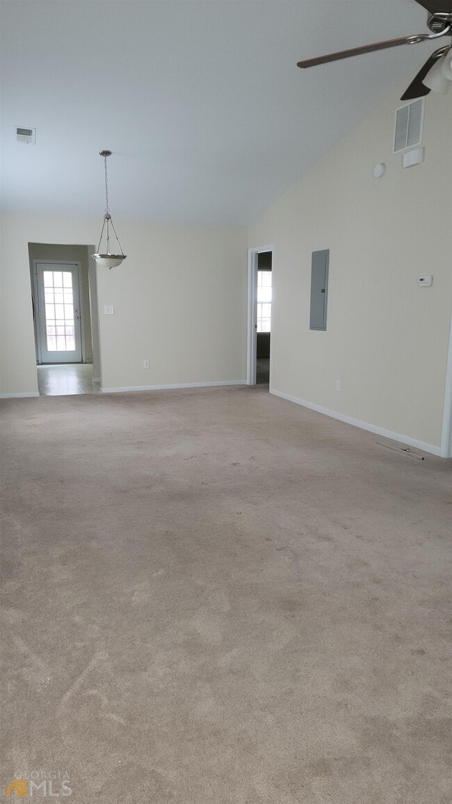 Building Photo - 135 Harvest Ct