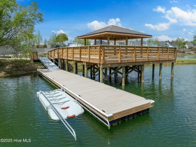 Building Photo - Brand new georgous 4 bed 3.5 bath townhome...