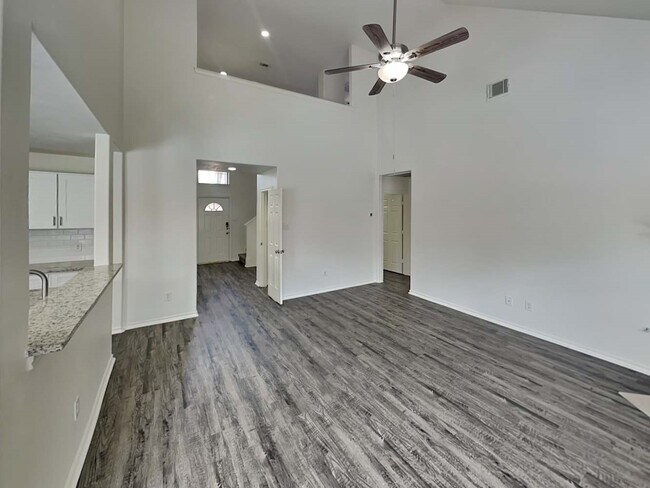 Building Photo - 6830 Atasca Creek Dr