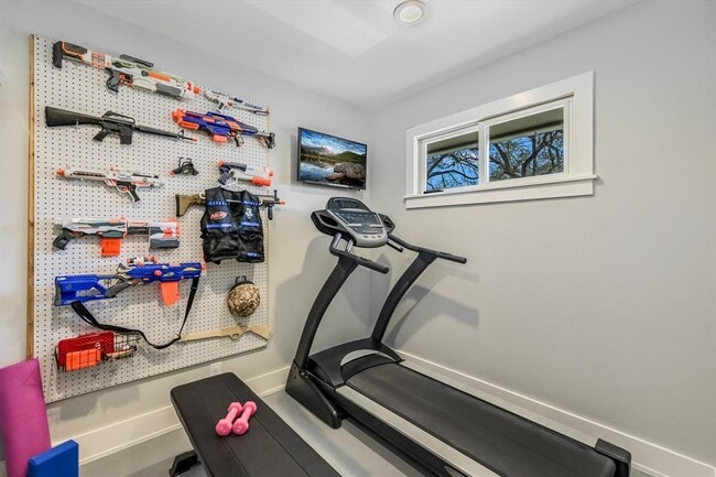 Building Photo - 3102 Foxfire Dr