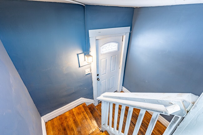 Building Photo - 292 Reynolds St