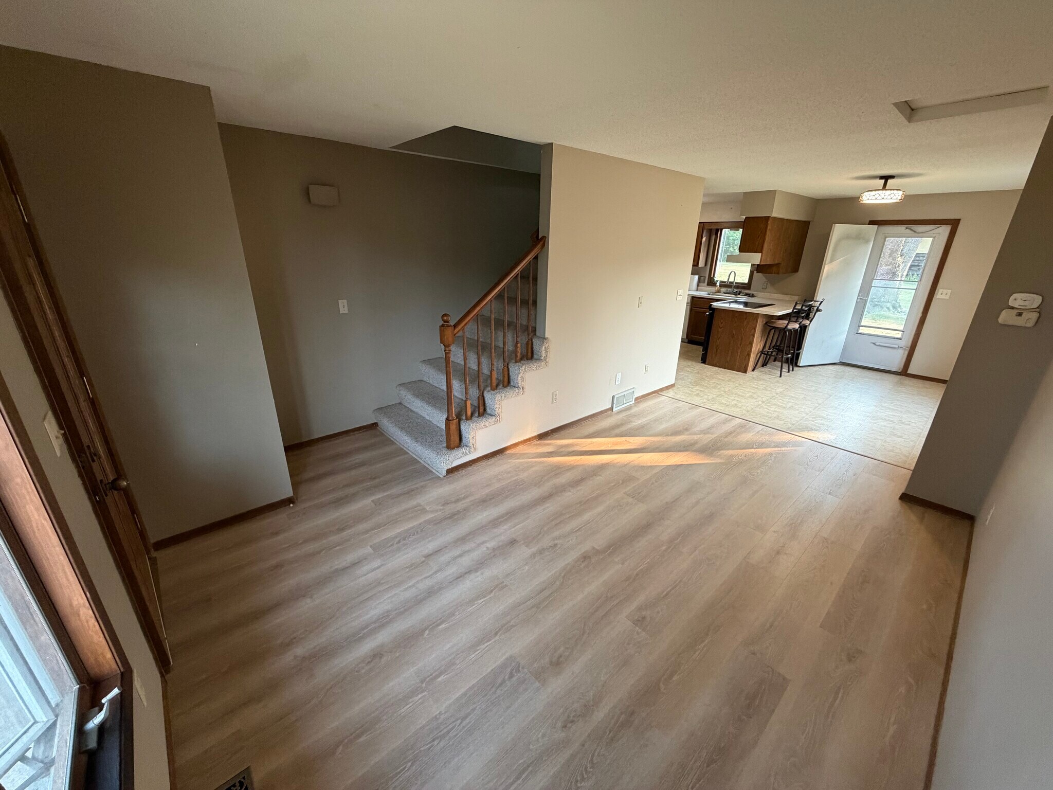 Building Photo - 205 13th Ct