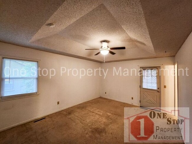 Building Photo - Great 3 bedroom, 2 bath home in Independence!