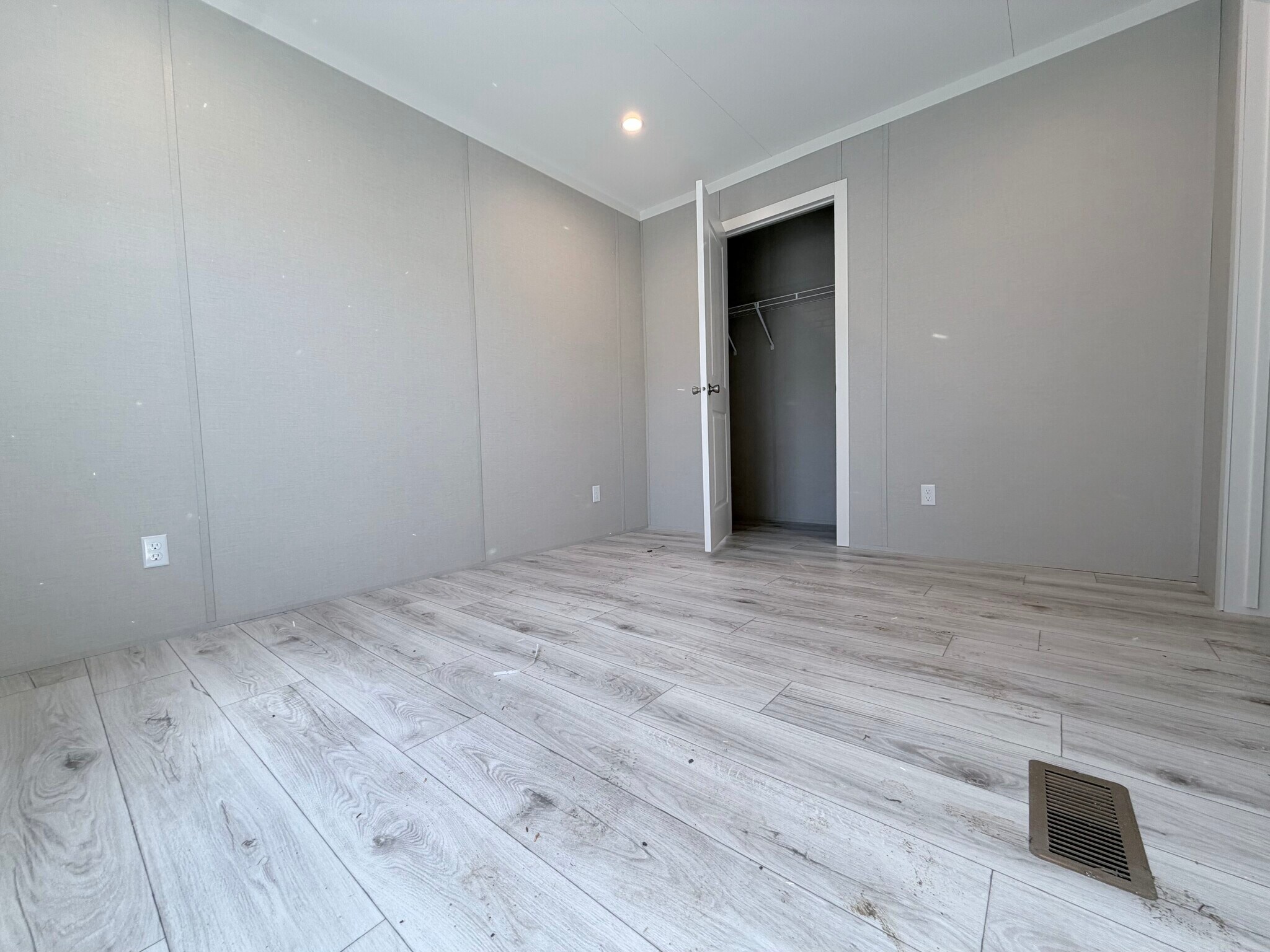 Building Photo - 709 N Collins Fwy