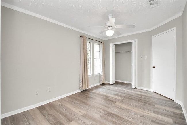 Building Photo - 14810 Cypress Ridge Dr