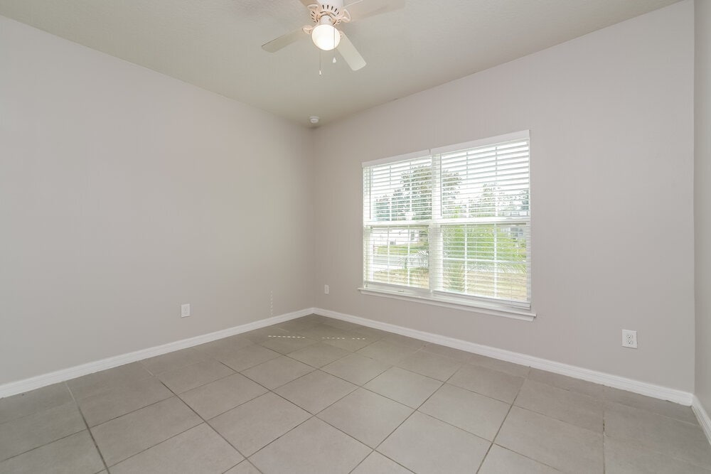 Building Photo - 370 Colonade Ct