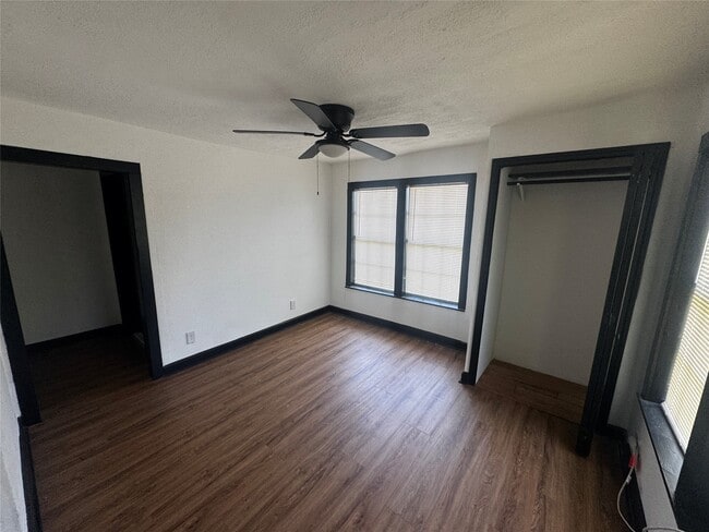 Building Photo - 1504 Luzon St