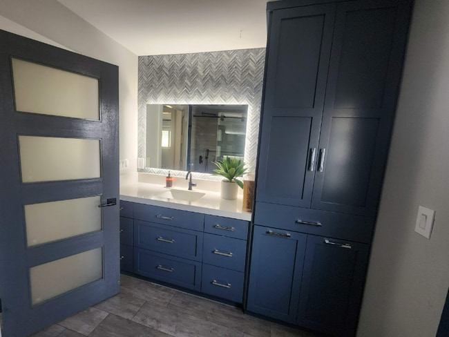 Building Photo - 3207 E Juniper Ave