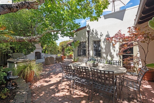 Building Photo - 160 Requa Rd