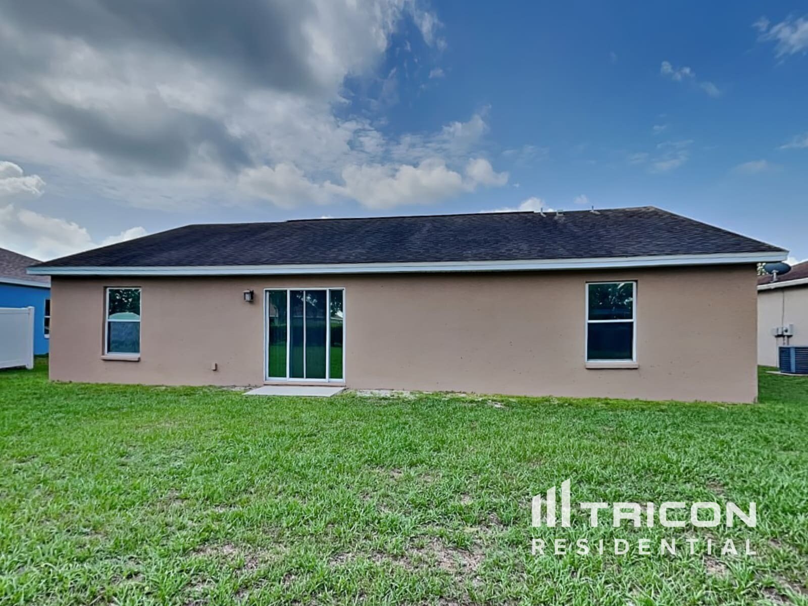 Building Photo - 2080 Chickadee St