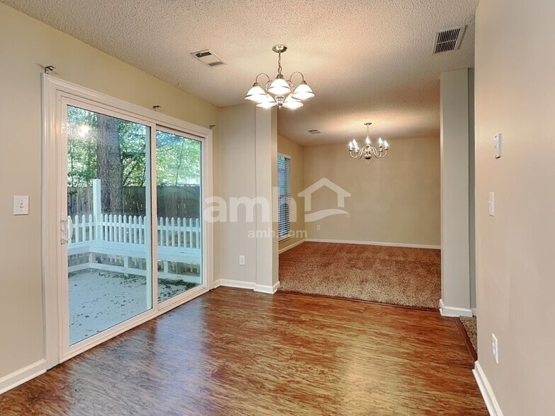 Building Photo - 4020 Angels Dr