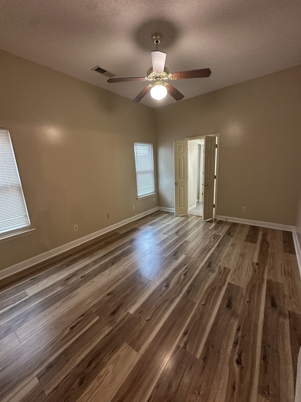 Building Photo - 1844 Eagle Shore Dr