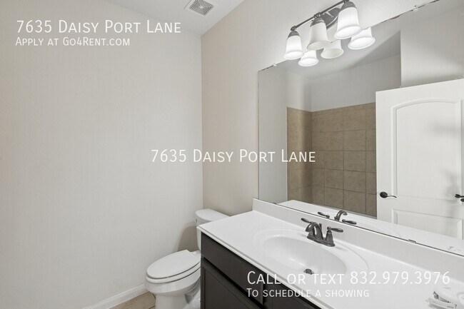 Building Photo - 7635 Daisy Port Ln
