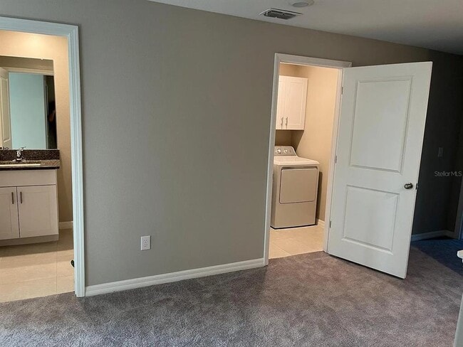 Building Photo - 1498 Cassius St