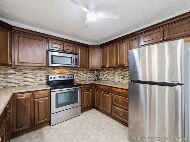 Building Photo - 9160 Fairbanks Ln