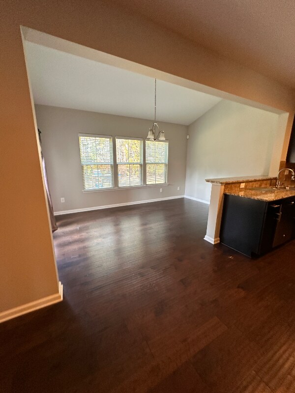 Building Photo - 5612 Selkirkshire Rd