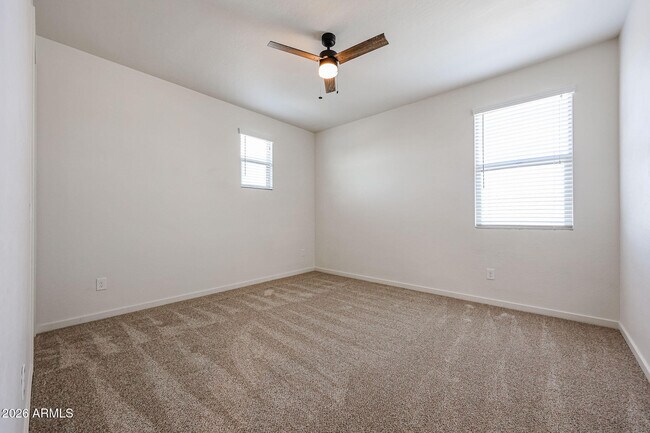 Building Photo - 14090 W Old Oak Ln