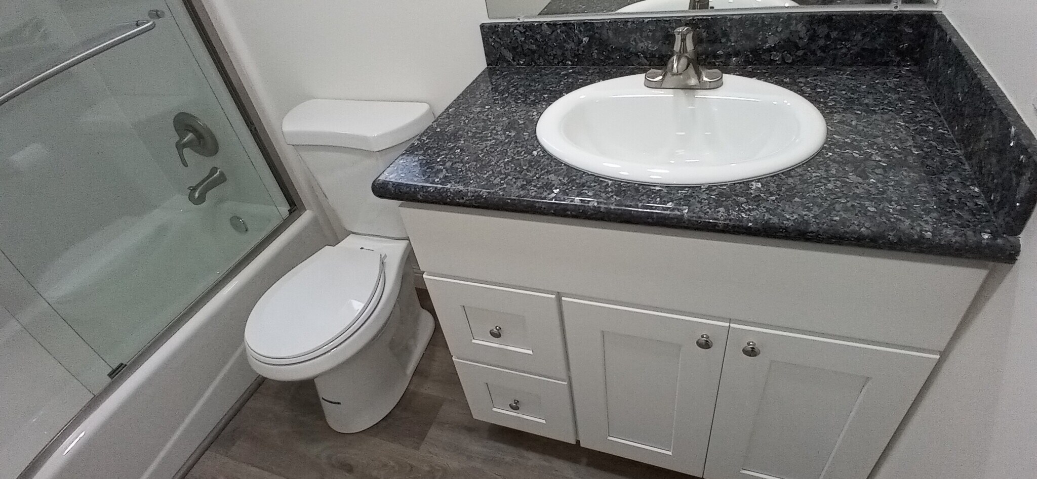 Building Photo - 4162 Hamilton Ave