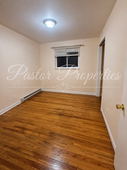 Building Photo - 3642 Northdale Pl