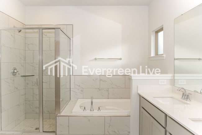 Building Photo - 300 Pond Spg Dr