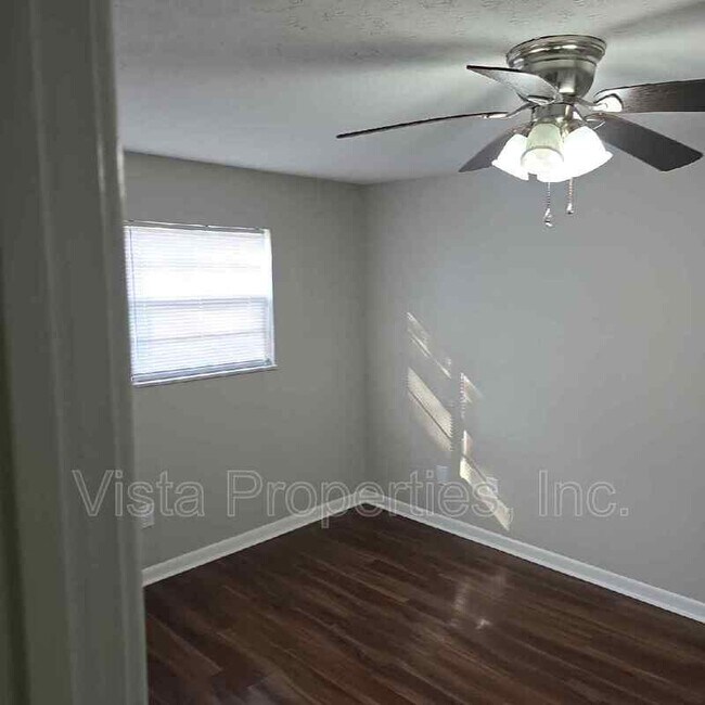 Building Photo - 1603 Gagel Ave