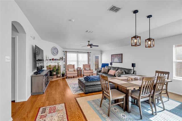 Building Photo - 3524 Lake Hill Ln