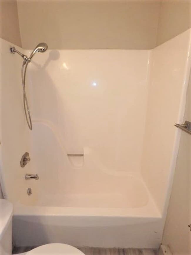 Building Photo - Nice 3 Bed 2 Bath House In SW Columbia!