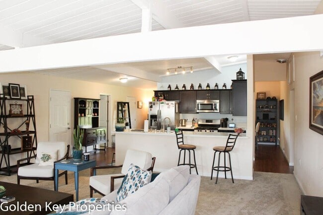 Building Photo - Single Story Home In Oceanside! Close to a...